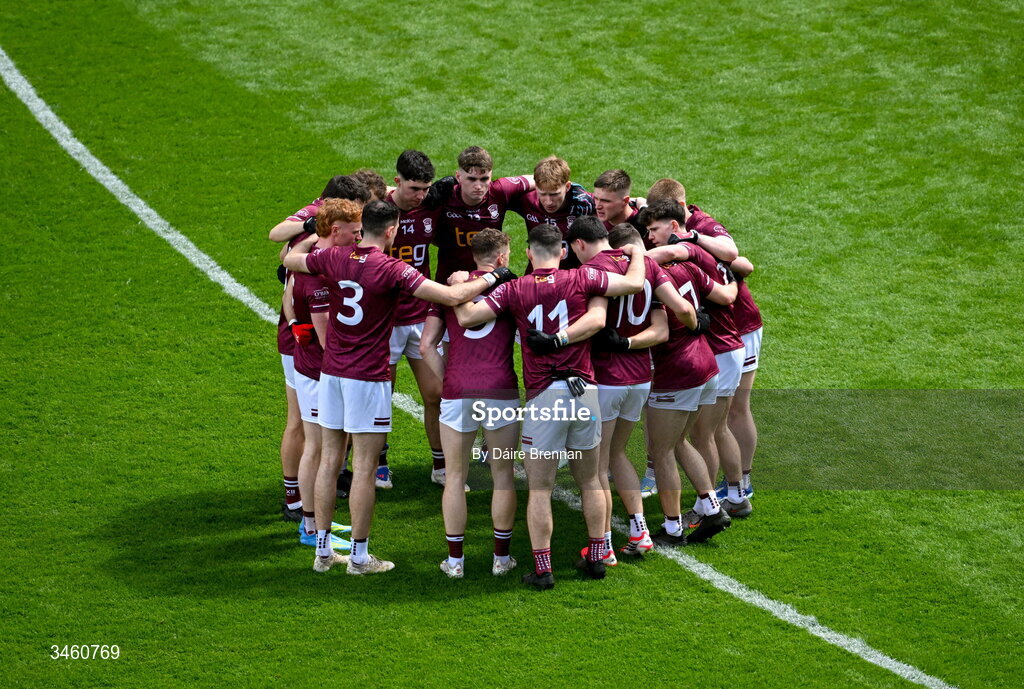 17 May 2026; The Westmeath huddle ahead of the Leinster GAA Football Senior Championship final match between Dublin and Westmeath at Croke Park in Dublin. Photo by Daire Brennan/Sportsfile