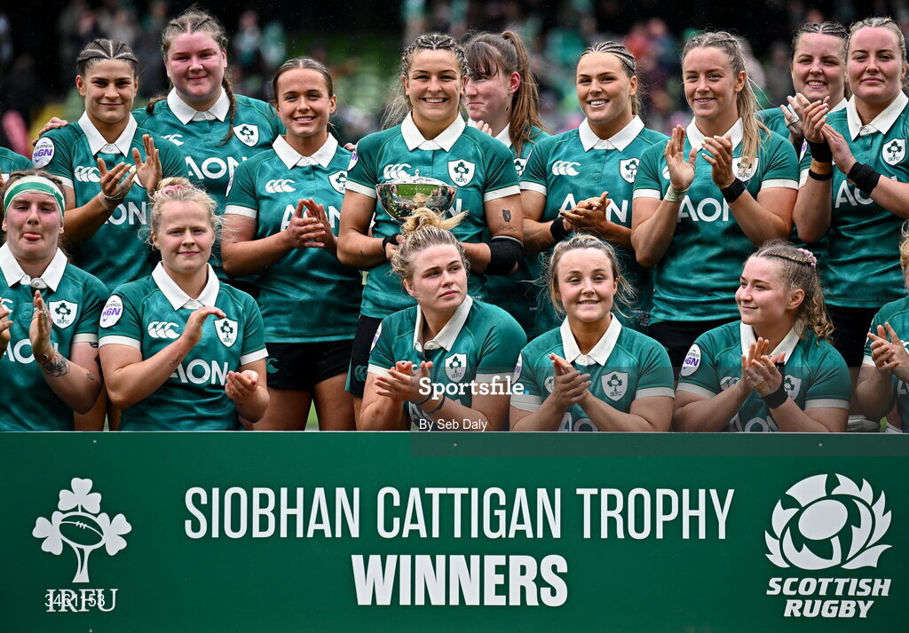 17 May 2026; Ireland captain Erin King with the Siobhan Cattigan Trophy alongside her teammates after their side's victory in the Women's 6 Nations Rugby Championship match between Ireland and Scotland at the Aviva Stadium in Dublin. Photo by Seb Daly/Sportsfile