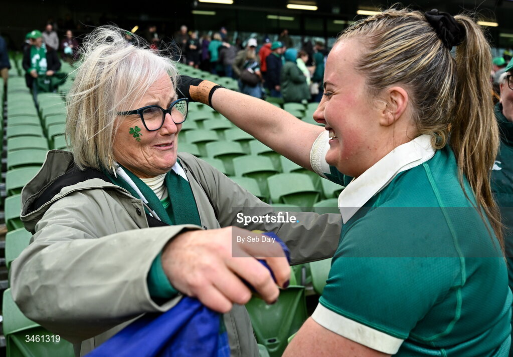 17 May 2026; Ireland's Fiona Tuite with her mother Nora after the Women's 6 Nations Rugby Championship match between Ireland and Scotland at the Aviva Stadium in Dublin. Photo by Seb Daly/Sportsfile