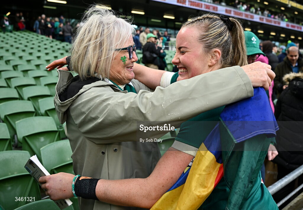 17 May 2026; Ireland's Fiona Tuite with her mother Nora after the Women's 6 Nations Rugby Championship match between Ireland and Scotland at the Aviva Stadium in Dublin. Photo by Seb Daly/Sportsfile