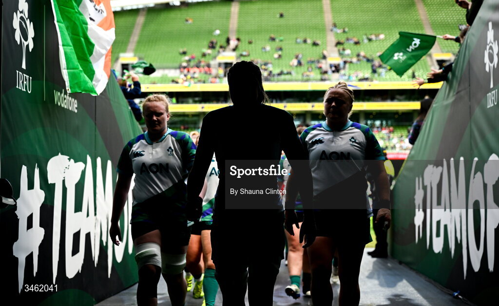 17 May 2026; Ireland captain Erin King, centre, leads her team off the pitch ahead of the Women's 6 Nations Rugby Championship match between Ireland and Scotland at the Aviva Stadium in Dublin. Photo by Shauna Clinton/Sportsfile