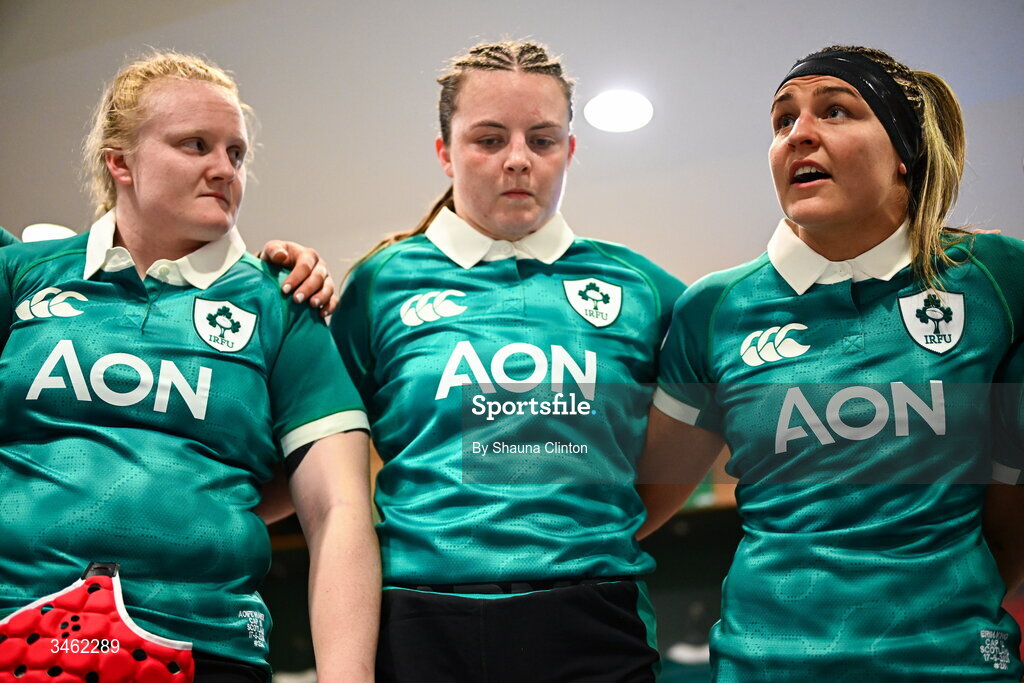 17 May 2026; Ireland captain Erin King, right, is joined by team-mates Aoife Wafer, left, and Brittany Hogan as she gives a pre-match speech ahead of the Women's 6 Nations Rugby Championship match between Ireland and Scotland at the Aviva Stadium in Dublin. Photo by Shauna Clinton/Sportsfile