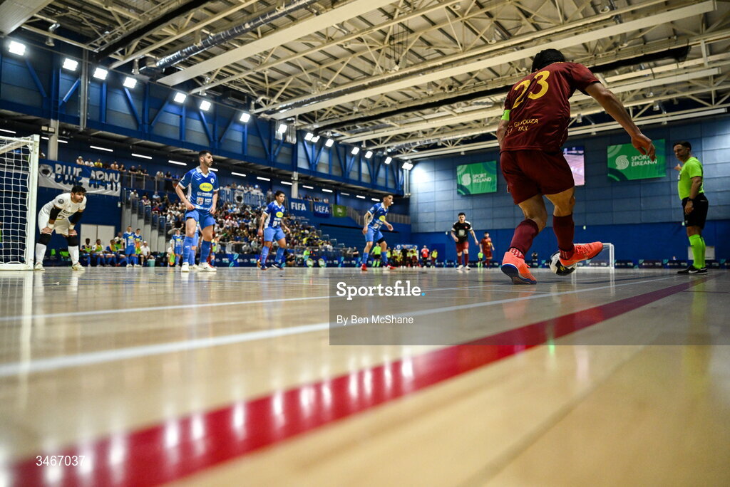 24 May 2026; Oriel Thome of Leinster Futsal takes a corner during the FAI Futsal Cup final match between Leinster Futsal and Blue Magic at the National Indoor Arena in Abbotstown, Dublin. Photo by Ben McShane/Sportsfile