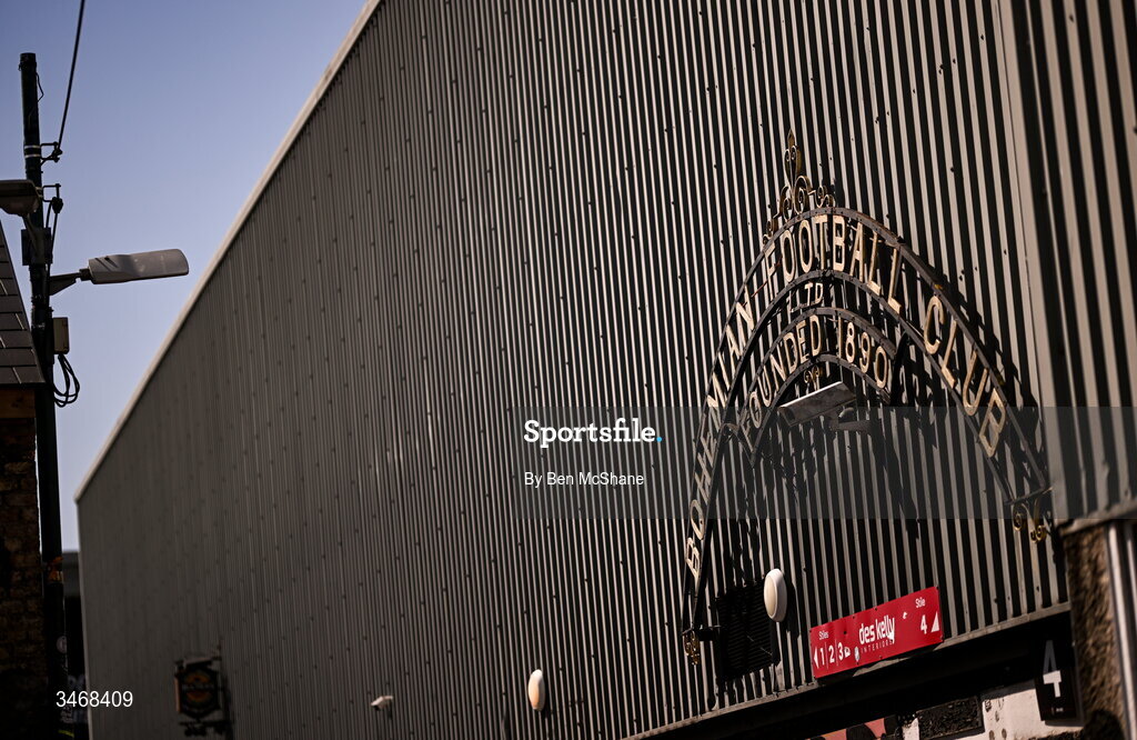 25 May 2026; A general view outside of Dalymount Park before the SSE Airtricity Men’s Premier Division match between Bohemians and Shamrock Rovers at Dalymount Park in Dublin. Photo by Ben McShane/Sportsfile