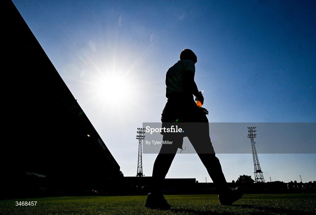 25 May 2026; Matt Healy of Shamrock Rovers inpects the pitch before the SSE Airtricity Men’s Premier Division match between Bohemians and Shamrock Rovers at Dalymount Park in Dublin. Photo by Tyler Miller/Sportsfile