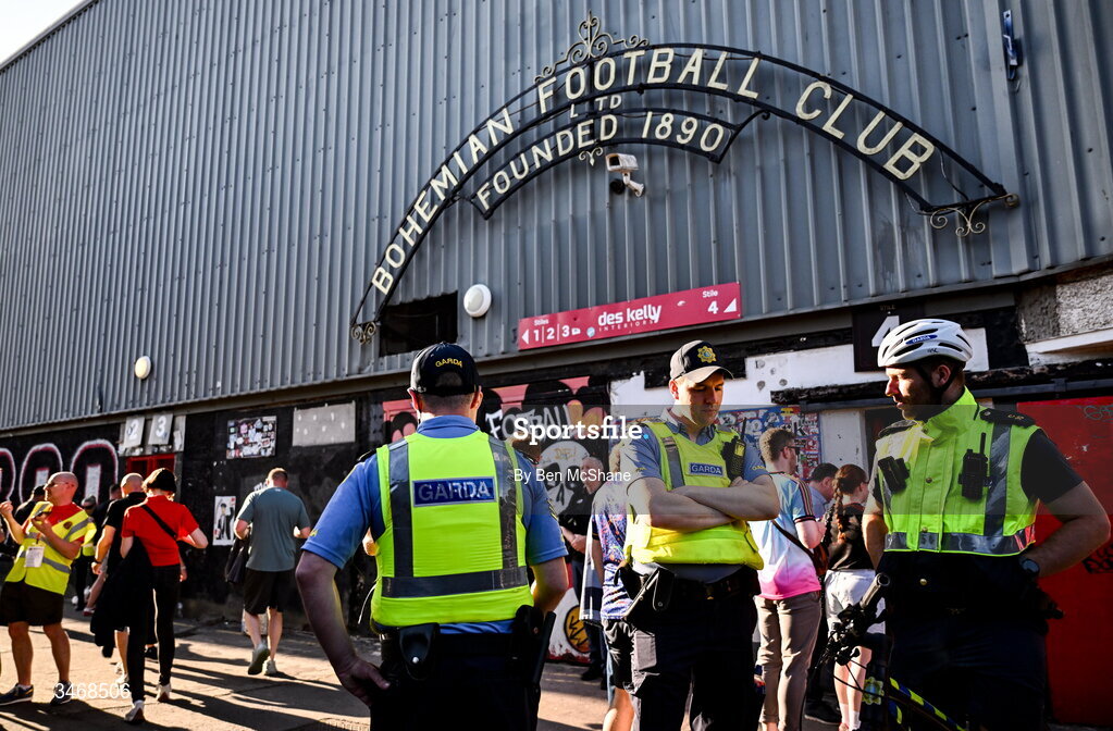 25 May 2026; Members of An Garda Síochána take their place before the SSE Airtricity Men’s Premier Division match between Bohemians and Shamrock Rovers at Dalymount Park in Dublin. Photo by Ben McShane/Sportsfile