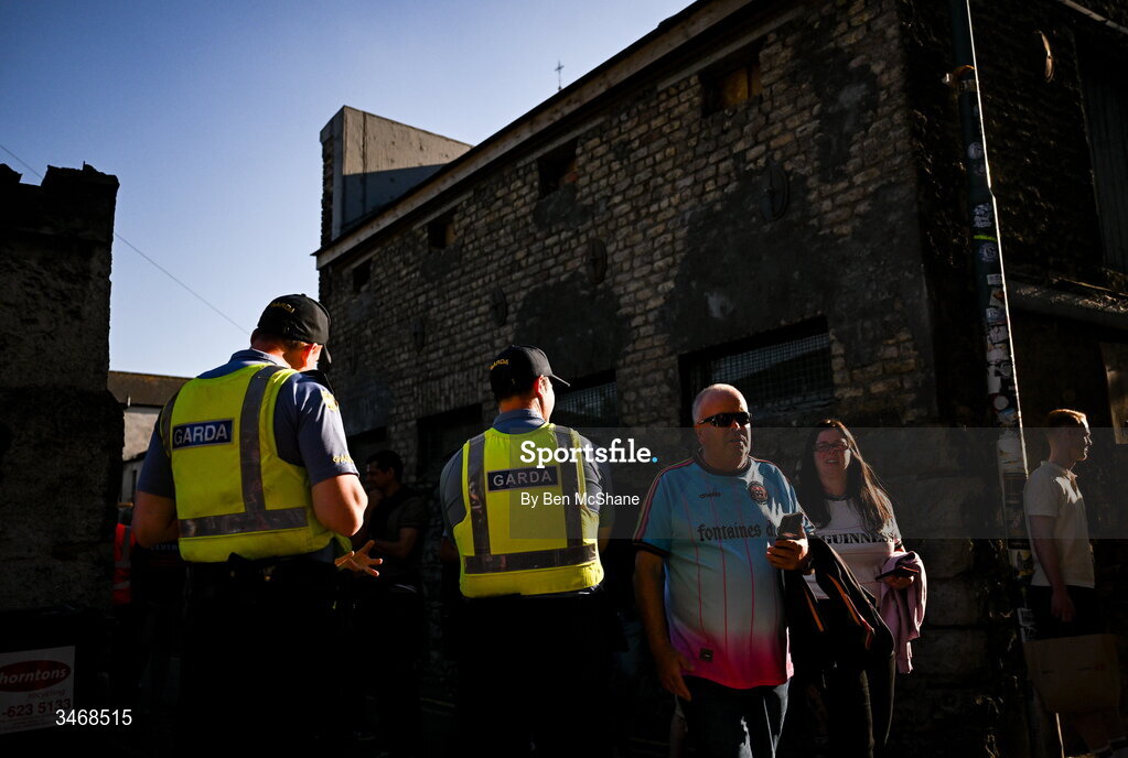 25 May 2026; Members of An Garda Síochána take their place before the SSE Airtricity Men’s Premier Division match between Bohemians and Shamrock Rovers at Dalymount Park in Dublin. Photo by Ben McShane/Sportsfile