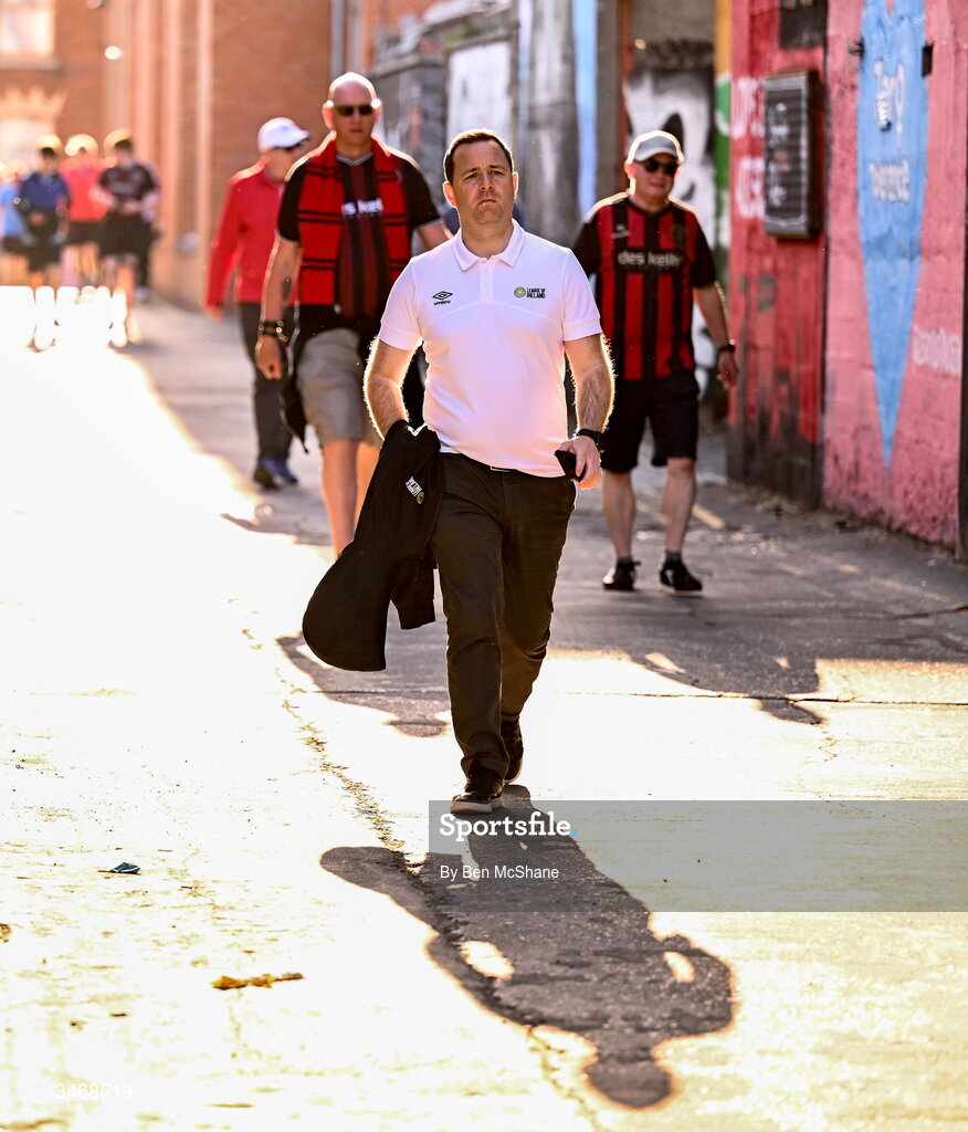 25 May 2026; League of Ireland director Mark Scanlon arrives before the SSE Airtricity Men’s Premier Division match between Bohemians and Shamrock Rovers at Dalymount Park in Dublin. Photo by Ben McShane/Sportsfile