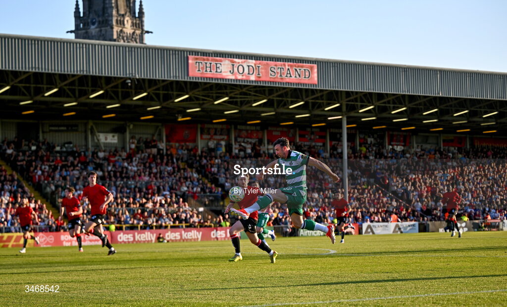 25 May 2026; Enda Stevens of Shamrock Rovers controls the ball during the SSE Airtricity Men’s Premier Division match between Bohemians and Shamrock Rovers at Dalymount Park in Dublin. Photo by Tyler Miller/Sportsfile