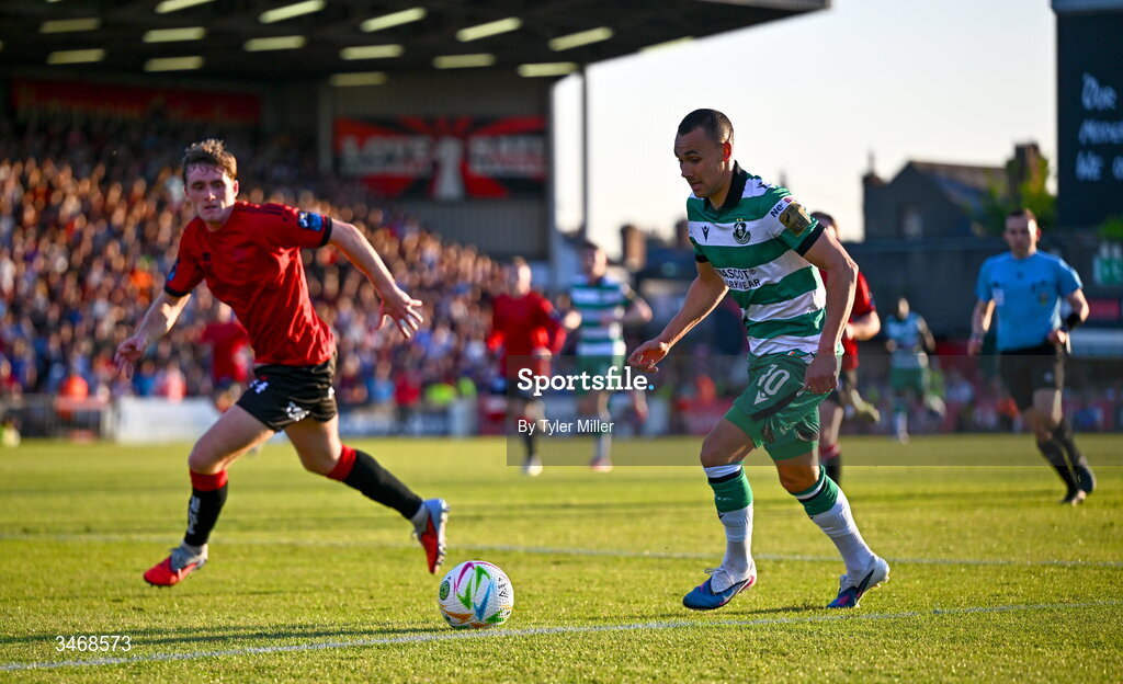 25 May 2026; Graham Burke of Shamrock Rovers in action against Cian Byrne of Bohemians during the SSE Airtricity Men’s Premier Division match between Bohemians and Shamrock Rovers at Dalymount Park in Dublin. Photo by Tyler Miller/Sportsfile