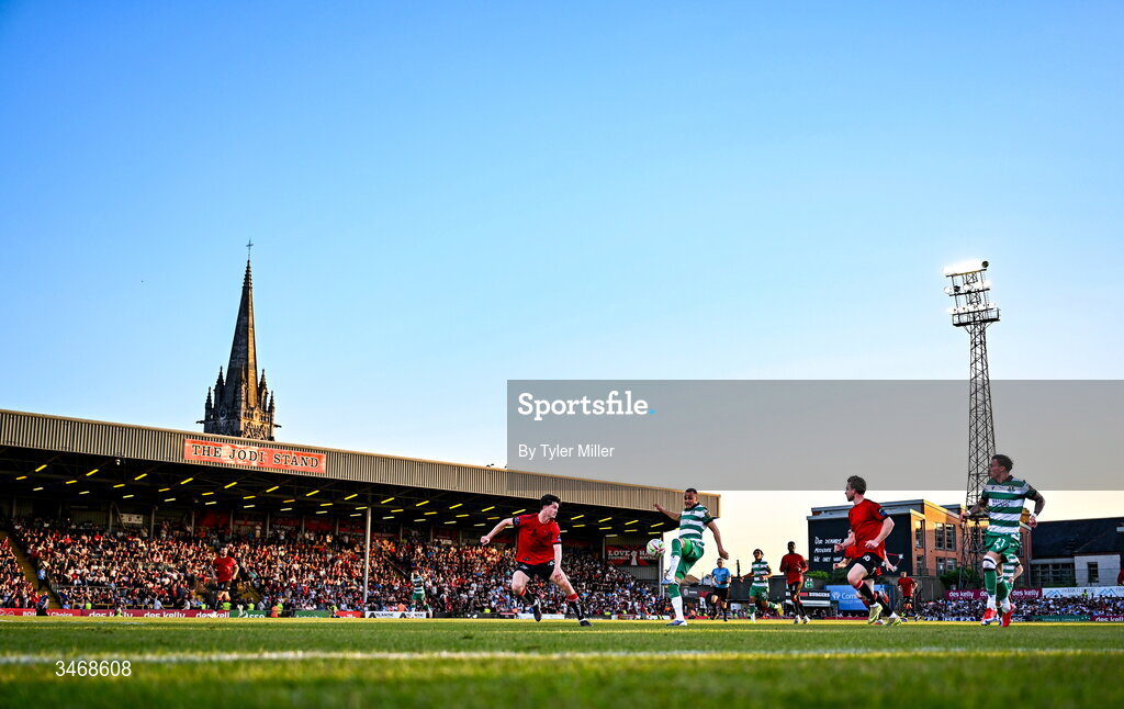 25 May 2026; Graham Burke of Shamrock Rovers in action against Patrick Hickey of Bohemians during the SSE Airtricity Men’s Premier Division match between Bohemians and Shamrock Rovers at Dalymount Park in Dublin. Photo by Tyler Miller/Sportsfile