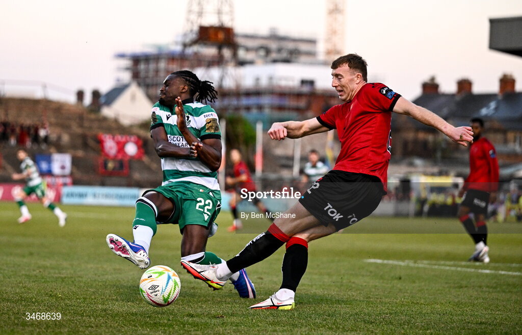 25 May 2026; Sam Todd of Bohemians in action against Tunmise Sobowale of Shamrock Rovers during the SSE Airtricity Men’s Premier Division match between Bohemians and Shamrock Rovers at Dalymount Park in Dublin. Photo by Ben McShane/Sportsfile