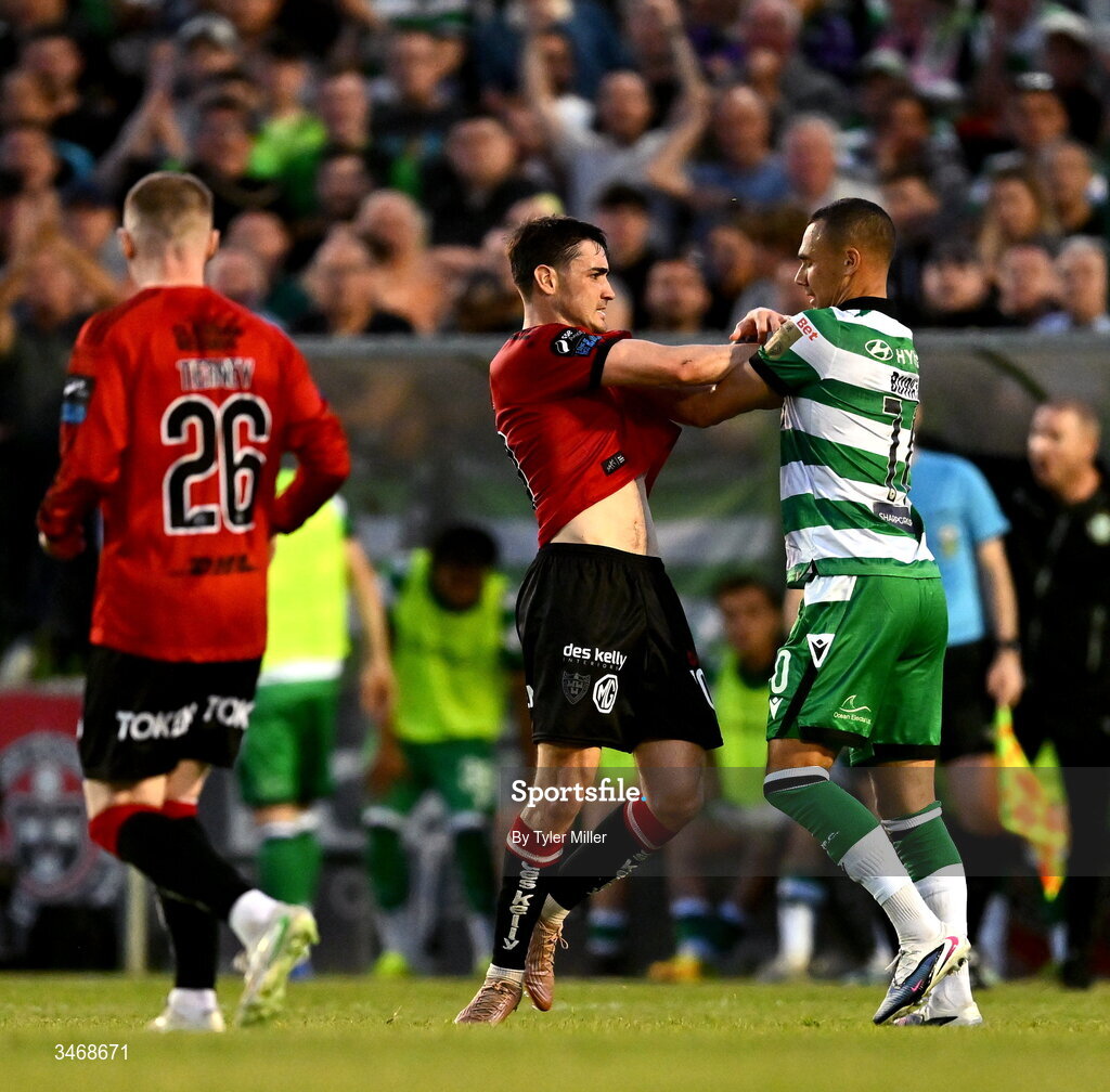 25 May 2026; Dawson Devoy of Bohemians tussles with Graham Burke of Shamrock Rovers during the SSE Airtricity Men’s Premier Division match between Bohemians and Shamrock Rovers at Dalymount Park in Dublin. Photo by Tyler Miller/Sportsfile