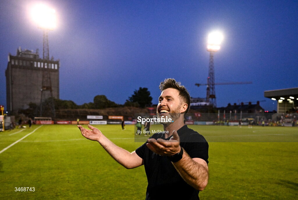 25 May 2026; Shamrock Rovers manager Stephen Bradley celebrates after the SSE Airtricity Men’s Premier Division match between Bohemians and Shamrock Rovers at Dalymount Park in Dublin. Photo by Ben McShane/Sportsfile