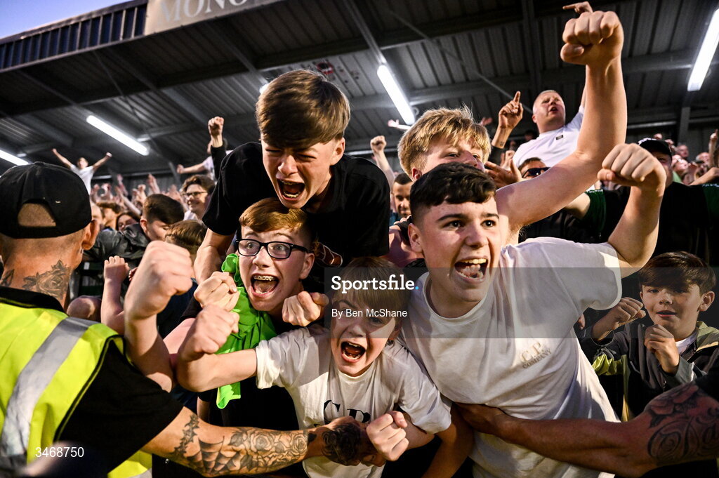 25 May 2026; Shamrock Rovers supporters celebrate after the SSE Airtricity Men’s Premier Division match between Bohemians and Shamrock Rovers at Dalymount Park in Dublin. Photo by Ben McShane/Sportsfile