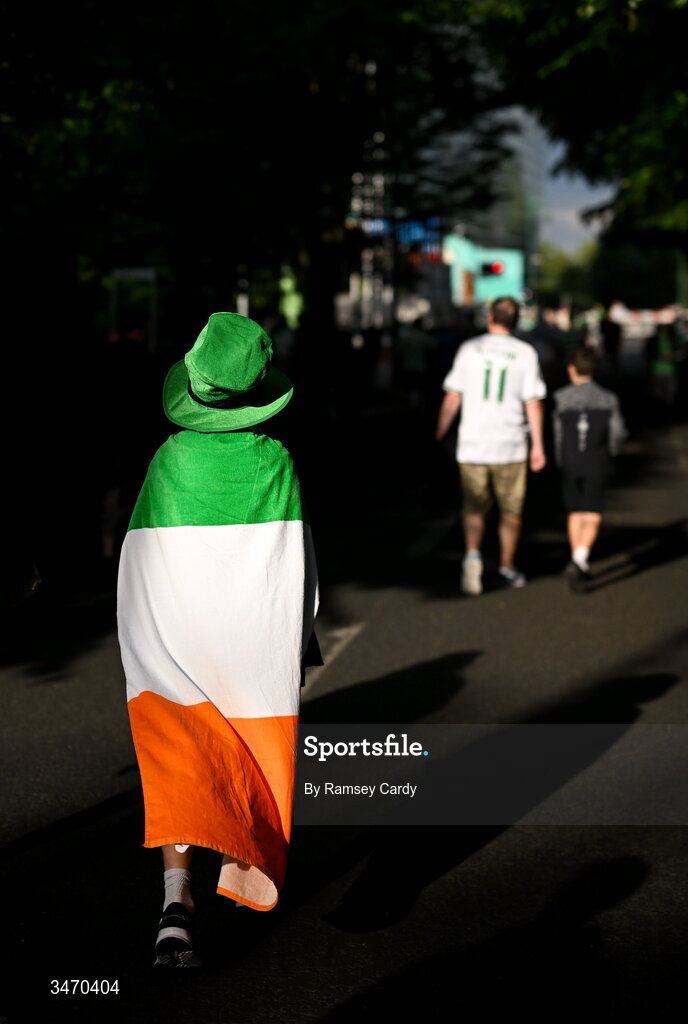 28 May 2026; A young Republic of Ireland supporter makes his way to the match before the international friendly match between Republic of Ireland and Qatar at the Aviva Stadium in Dublin. Photo by Ramsey Cardy/Sportsfile