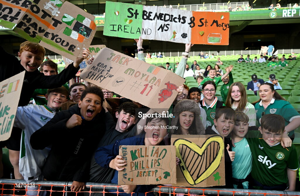 28 May 2026; Republic of Ireland supporters before the international friendly match between Republic of Ireland and Qatar at the Aviva Stadium in Dublin. Photo by Stephen McCarthy/Sportsfile