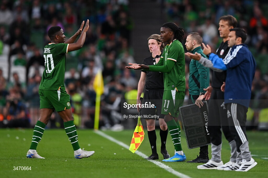 28 May 2026; Jaden Umeh of Republic of Ireland, right, comes on for teammate Chiedozie Ogbene during the international friendly match between Republic of Ireland and Qatar at the Aviva Stadium in Dublin. Photo by Stephen McCarthy/Sportsfile