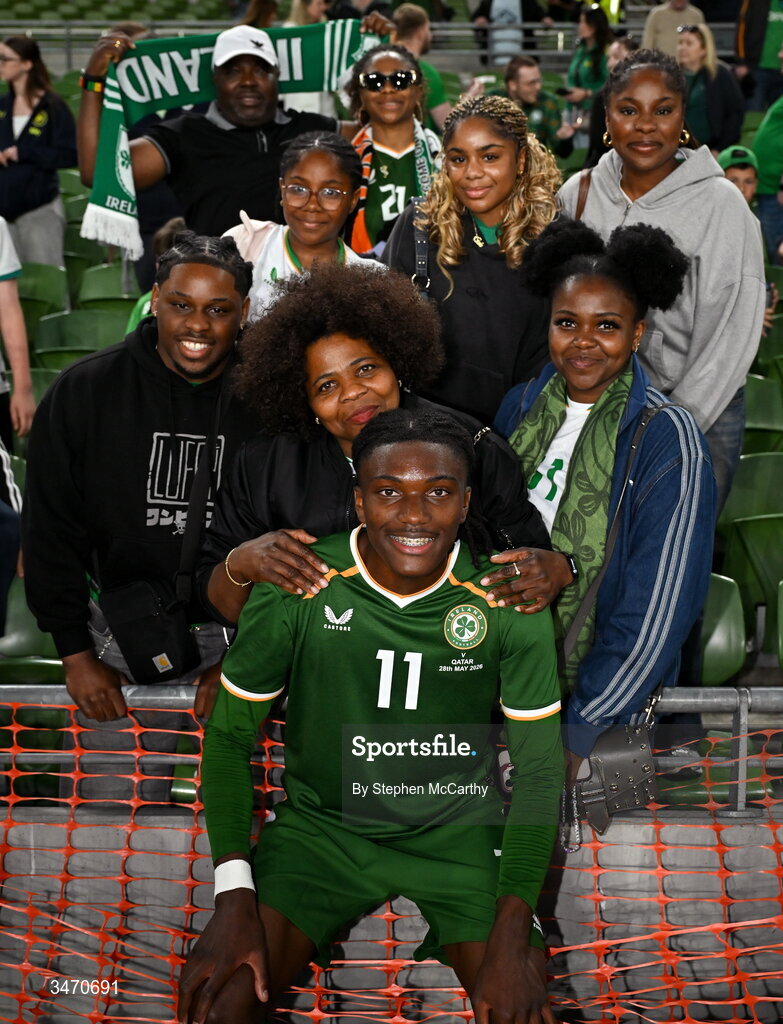 28 May 2026; Jaden Umeh of Republic of Ireland with family after the international friendly match between Republic of Ireland and Qatar at the Aviva Stadium in Dublin. Photo by Stephen McCarthy/Sportsfile