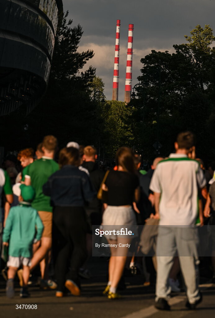 28 May 2026; Republic of Ireland supporters make their way to the stadium before the Aviva Stadium before the international friendly match between Republic of Ireland and Qatar at the Aviva Stadium in Dublin. Photo by Ramsey Cardy/Sportsfile