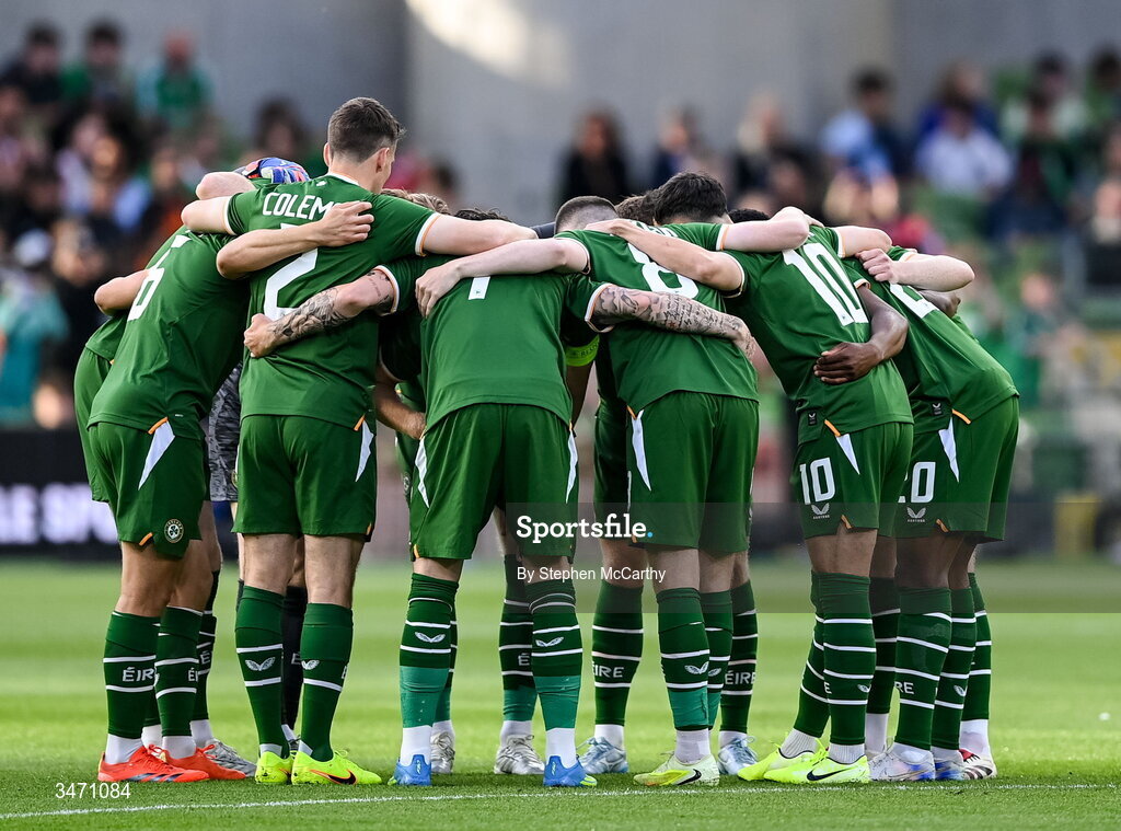 28 May 2026; Republic of Ireland players huddle before the international friendly match between Republic of Ireland and Qatar at the Aviva Stadium in Dublin. Photo by Stephen McCarthy/Sportsfile
