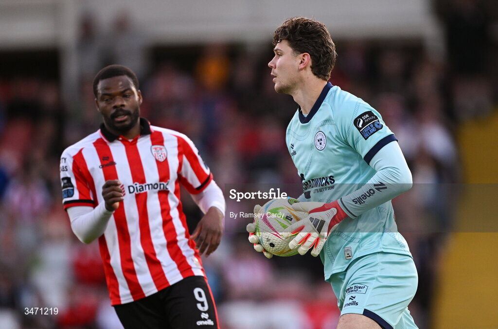 25 May 2026; Shelbourne goalkeeper Wessel Speel during the SSE Airtricity Men’s Premier Division match between Derry City and Shelbourne at Find Insurance Celtic Park in Derry. Photo by Ramsey Cardy/Sportsfile