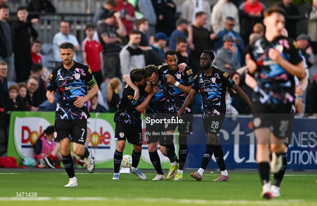 29 May 2026; Cameron Dummigan of Derry City, second from left, celebrates with teammates, from left, Brandon Fleming, Barry Cotter and James Olayinka after scoring their side's first goal during the SSE Airtricity Men’s Premier Division match between Dundalk and Derry City at Oriel Park in Dundalk, Louth. Photo by Ben McShane/Sportsfile
