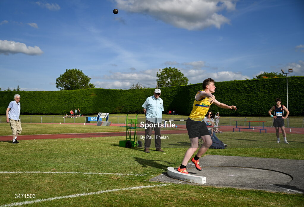 29 May 2026; Andrew Nolan of Lanesboro Community College, Longford, throws a competition record of 16.96m, which he went on to extend to 17.98m in a later throw, in the minor boys shot put during day one of the 123.ie All-Ireland Schools' Track and Field Championships at Tullamore Harriers Athletics Club in Offaly. Photo by Paul Phelan/Sportsfile