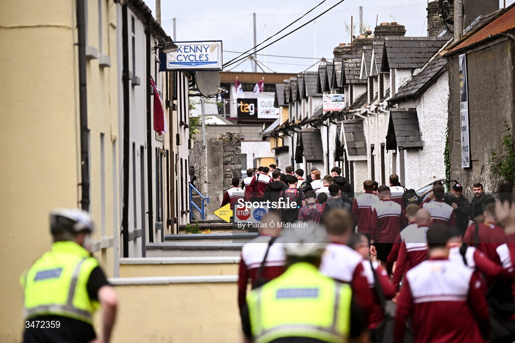 30 May 2026; The Westmeath squad walk from the team hotel to the stadium before the GAA Football All-Ireland Senior Championship Round 1 match between Westmeath and Cavan at TEG Cusack Park in Mullingar, Westmeath. Photo by Piaras Ó Mídheach/Sportsfile