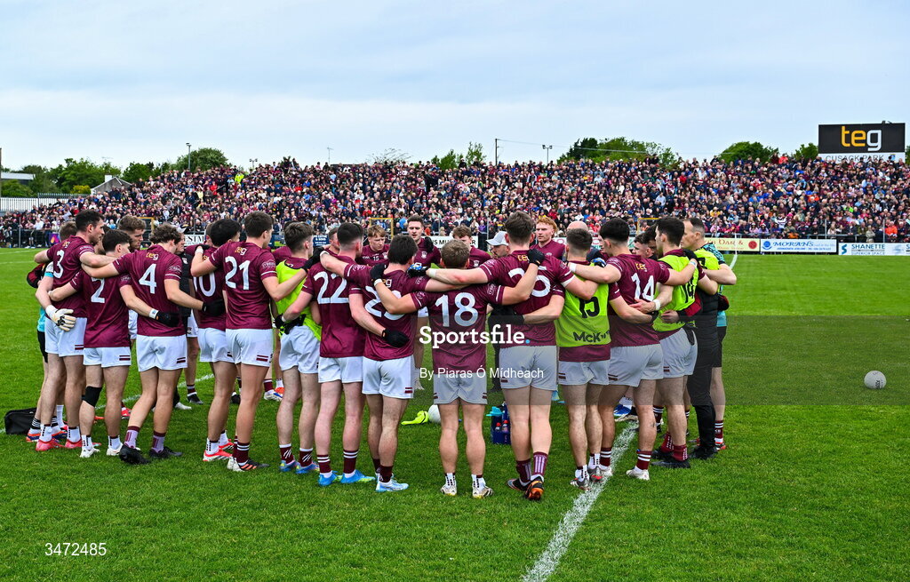 30 May 2026; Westmeath players in a huddle before the GAA Football All-Ireland Senior Championship Round 1 match between Westmeath and Cavan at TEG Cusack Park in Mullingar, Westmeath. Photo by Piaras Ó Mídheach/Sportsfile