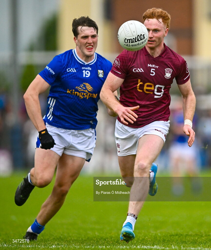30 May 2026; Ronan Wallace of Westmeath in action against Evan Crowe of Cavan during the GAA Football All-Ireland Senior Championship Round 1 match between Westmeath and Cavan at TEG Cusack Park in Mullingar, Westmeath. Photo by Piaras Ó Mídheach/Sportsfile