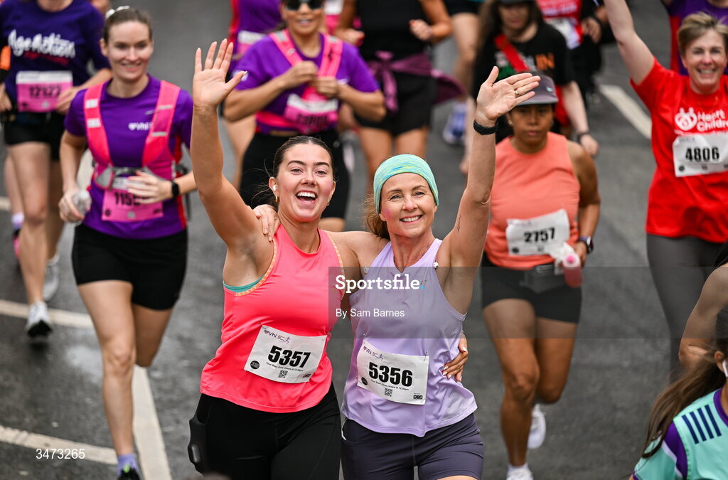 31 May 2026; Participants during the 2026 Vhi Women’s Mini Marathon. Almost 30,000 women from all over the country took to the streets of Dublin to run, walk and jog the 10km route, raising much needed funds for hundreds of charities around the country. www.vhiwomensminimarathon.ie. Photo by Sam Barnes/Sportsfile