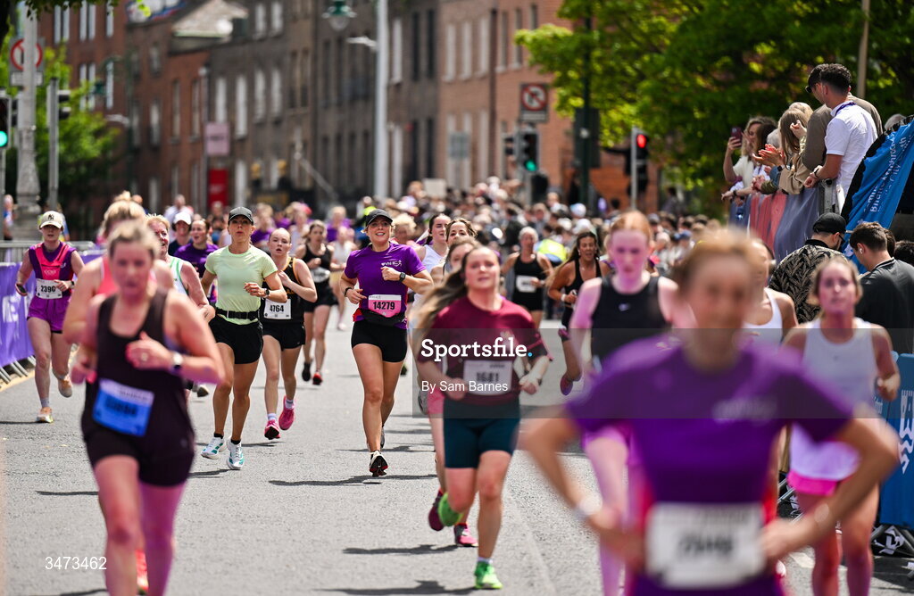 31 May 2026; Participants during the 2026 Vhi Women’s Mini Marathon. Almost 30,000 women from all over the country took to the streets of Dublin to run, walk and jog the 10km route, raising much needed funds for hundreds of charities around the country. www.vhiwomensminimarathon.ie. Photo by Sam Barnes/Sportsfile
