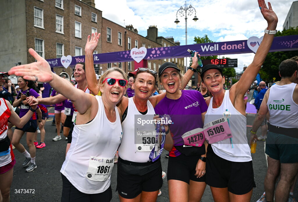 31 May 2026; VHI ambassador Aimee Connolly with participants during the 2026 Vhi Women’s Mini Marathon. Almost 30,000 women from all over the country took to the streets of Dublin to run, walk and jog the 10km route, raising much needed funds for hundreds of charities around the country. www.vhiwomensminimarathon.ie. Photo by Sam Barnes/Sportsfile