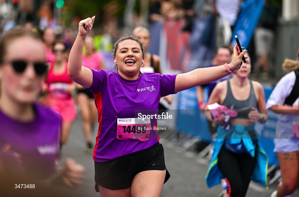 31 May 2026; VHI ambassador Clóda Scanlon crosses the line during the 2026 Vhi Women’s Mini Marathon. Almost 30,000 women from all over the country took to the streets of Dublin to run, walk and jog the 10km route, raising much needed funds for hundreds of charities around the country. www.vhiwomensminimarathon.ie. Photo by Sam Barnes/Sportsfile