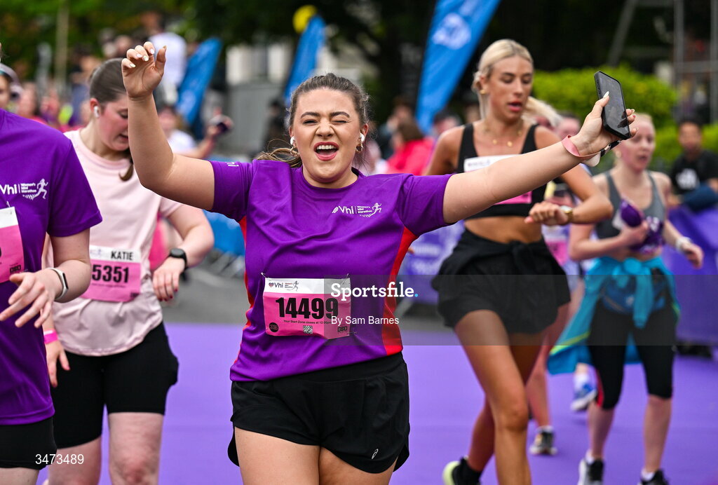31 May 2026; VHI ambassador Clóda Scanlon crosses the line during the 2026 Vhi Women’s Mini Marathon. Almost 30,000 women from all over the country took to the streets of Dublin to run, walk and jog the 10km route, raising much needed funds for hundreds of charities around the country. www.vhiwomensminimarathon.ie. Photo by Sam Barnes/Sportsfile