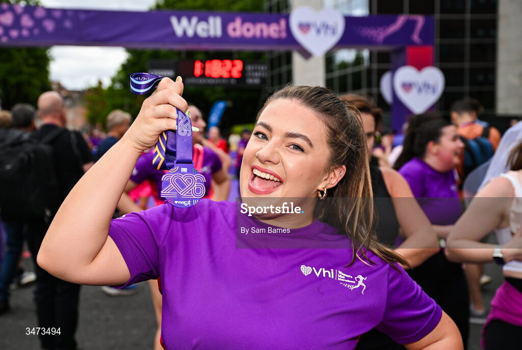 31 May 2026; VHI ambassador Clóda Scanlon celebrates with her medal after the 2026 Vhi Women’s Mini Marathon. Almost 30,000 women from all over the country took to the streets of Dublin to run, walk and jog the 10km route, raising much needed funds for hundreds of charities around the country. www.vhiwomensminimarathon.ie. Photo by Sam Barnes/Sportsfile