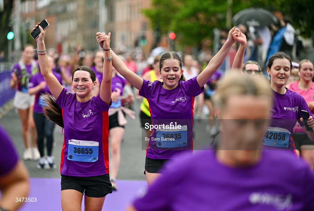 31 May 2026; Participants during the 2026 Vhi Women’s Mini Marathon. Almost 30,000 women from all over the country took to the streets of Dublin to run, walk and jog the 10km route, raising much needed funds for hundreds of charities around the country. www.vhiwomensminimarathon.ie. Photo by Sam Barnes/Sportsfile
