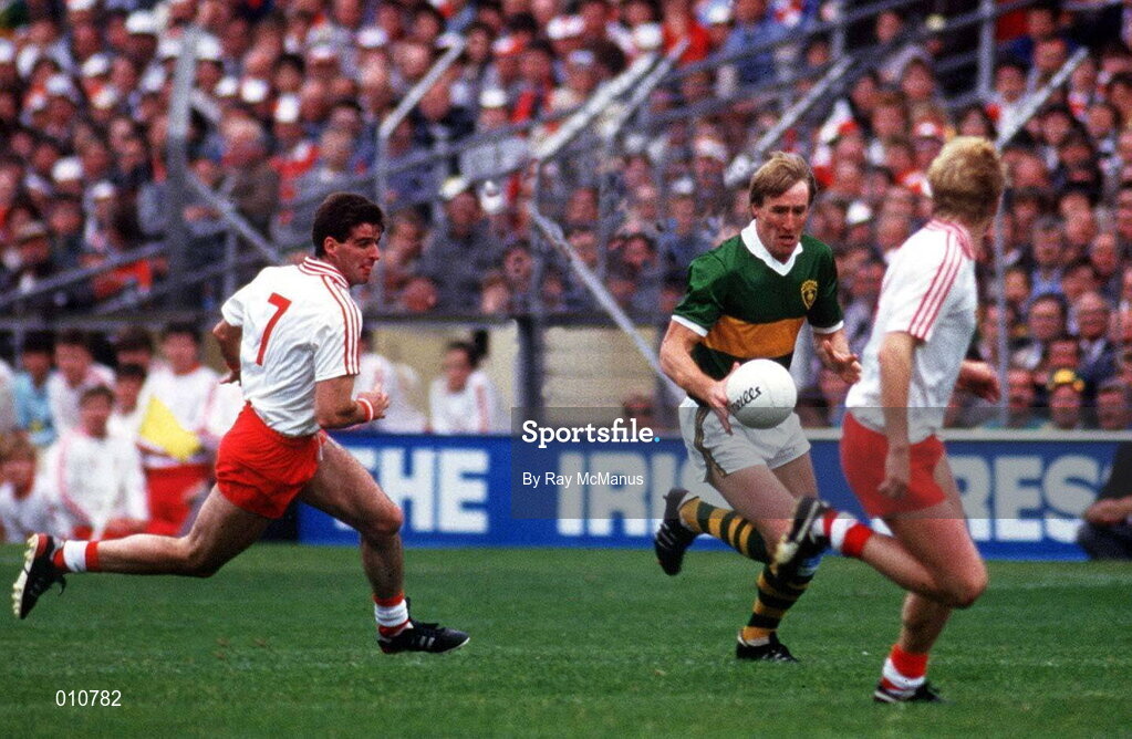 21 September 1986; Pat Spillane of Kerry during the GAA All-Ireland Senior Football Championship Final match between Kerry and Tyrone at Croke Park in Dublin. Photo by Ray McManus/Sportsfile