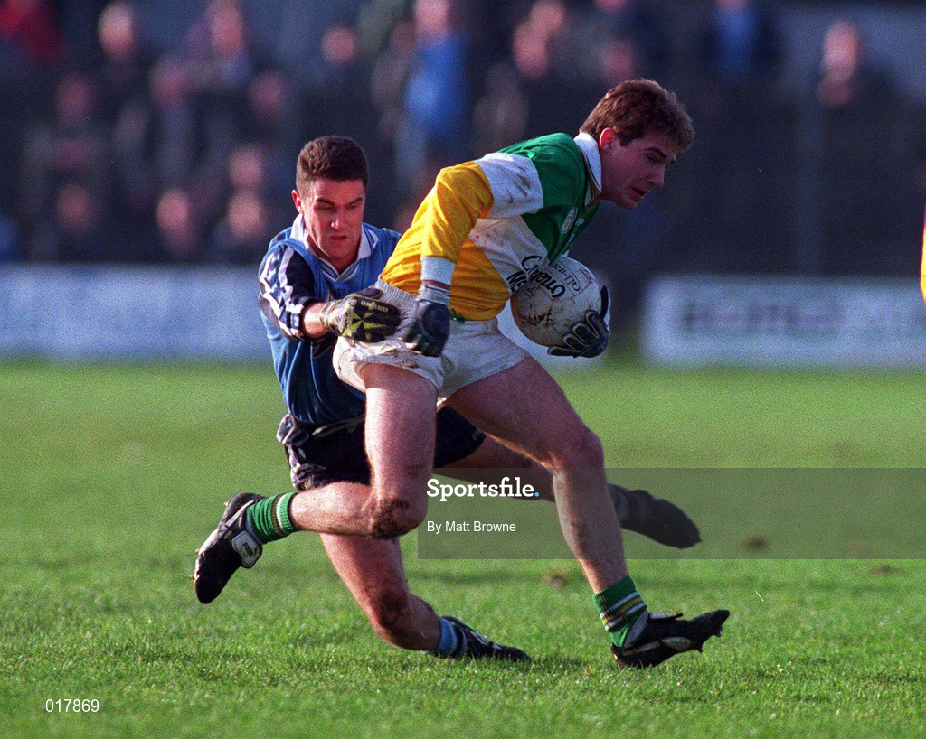 29 November 1998; Colm Quinn of Offaly in action against Enda Sheehy of Dublin during the Church & General National Football League Division 1A match between Offaly and Dublin at O'Connor Park in Tullamore. Photo by Matt Browne/Sportsfile