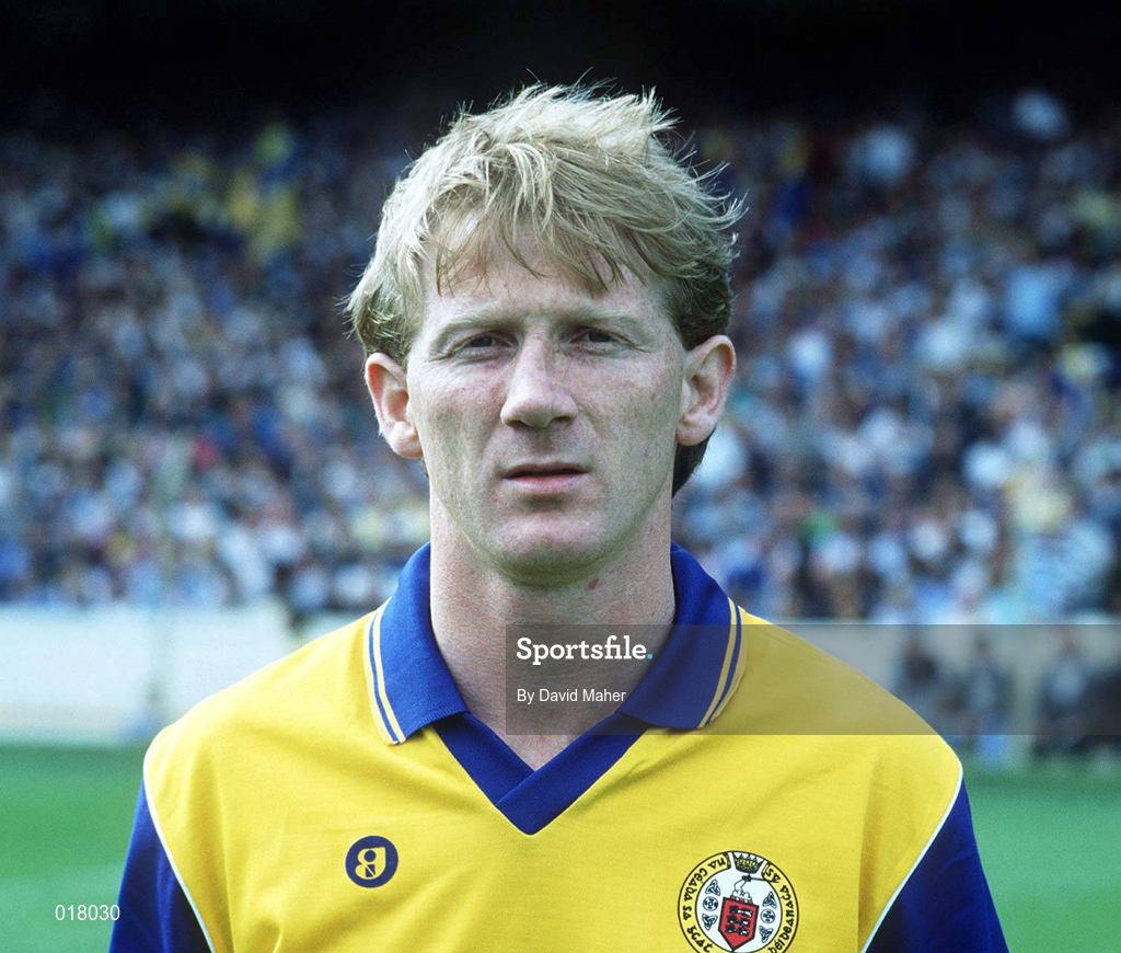23 August 1992; Frankie Griffin of Clare prior to the All-Ireland Senior Football Championship Semi-Final match between Dublin and Clare at Croke Park in Dublin. Photo by David Maher/Sportsfile
