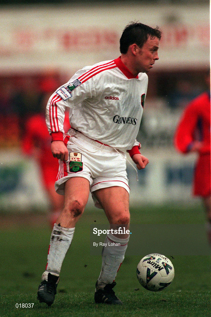 31 January 1999; Gareth Cronin of Cork City during the Harp Lager National League Premier Division match between Shelbourne and Cork City at Tolka Park in Dublin. Photo by Ray Lohan/Sportsfile