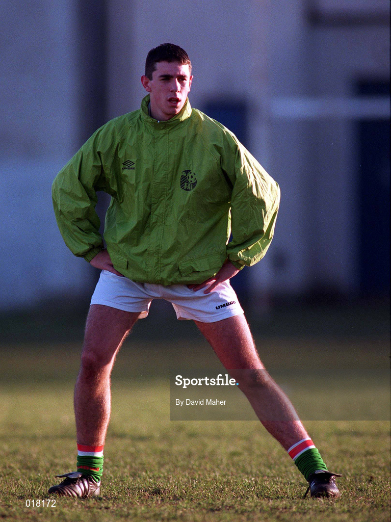 21 January 1999;John Thompson during a Republic of Ireland U17's training session at St. Fintans School in Sutton, Dublin. Photo by David Maher/Sportsfile