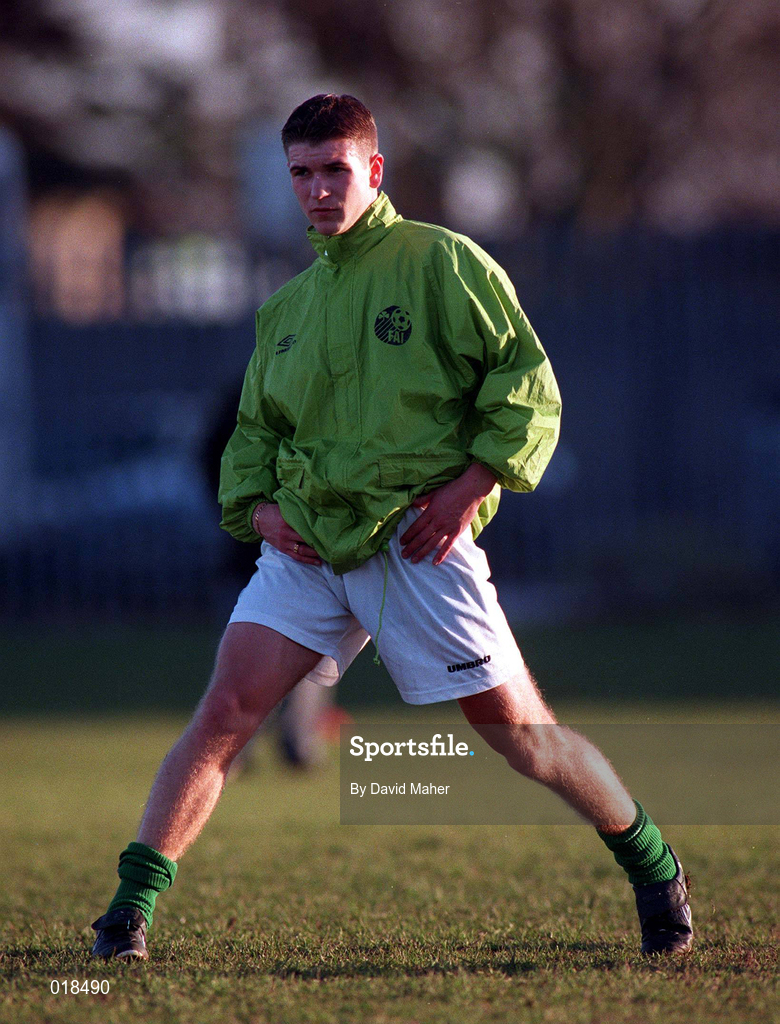21 January 1999; Shaun Byrne during a Republic of Ireland U17's training session at St. Fintans School in Sutton, Dublin. Photo by David Maher/Sportsfile
