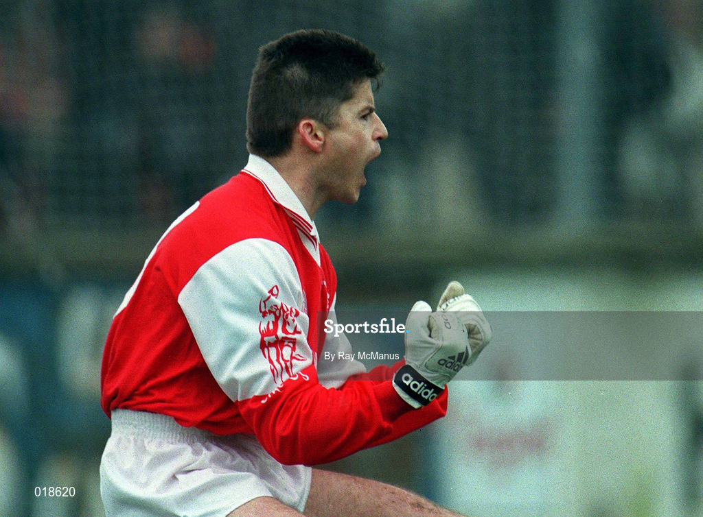 31 January 1999; Willie Quinlan of Éire Og celebrates after scoring his side's first goal during the AIB Leinster Club Football Championship Final 2nd Replay match between Éire Og and Kilmacud Crokes at St Conleths Park in Newbridge, Kildare. Photo by Ray McManus/Sportsfile