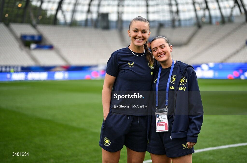 9 June 2026; Caitlin Hayes and Tyler Toland of Republic of Ireland before the 2027 FIFA Women’s World Cup Qualifier match between France and Republic of Ireland at Stade des Alpes in Grenoble, France. Photo by Stephen McCarthy/Sportsfile