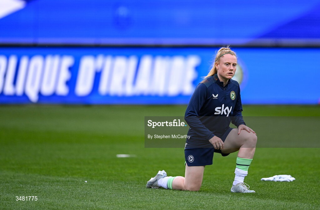 9 June 2026; Amber Barrett of Republic of Ireland warms up before the 2027 FIFA Women’s World Cup Qualifier match between France and Republic of Ireland at Stade des Alpes in Grenoble, France. Photo by Stephen McCarthy/Sportsfile
