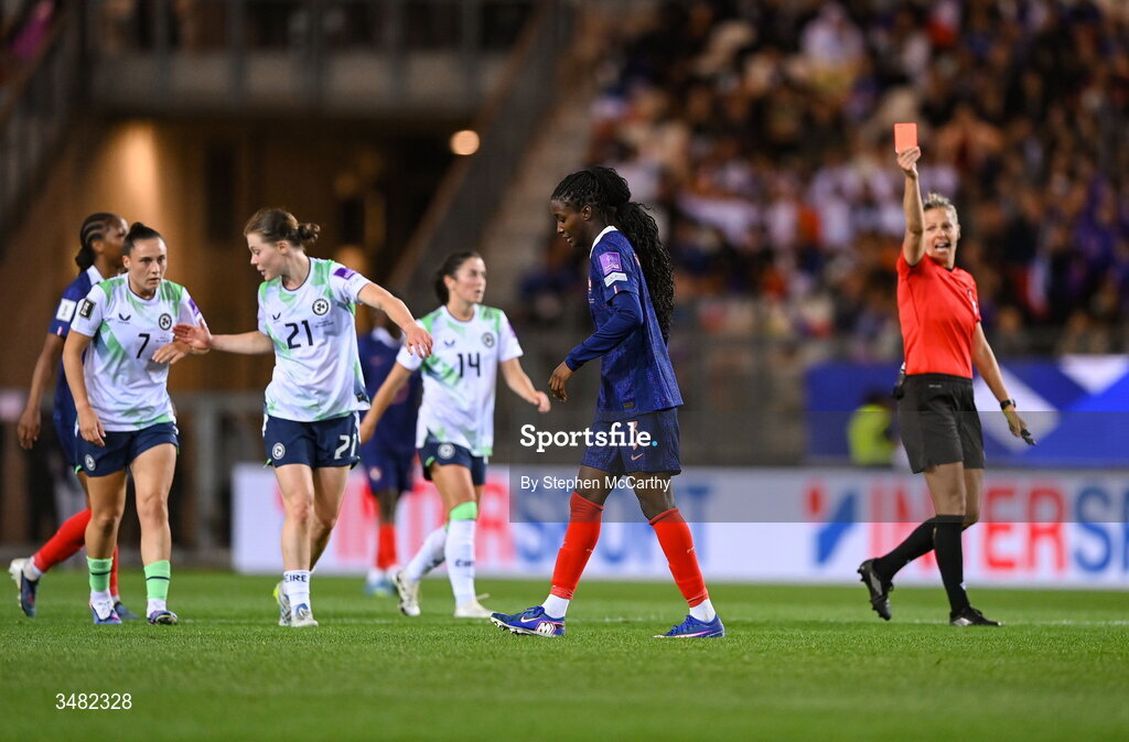 9 June 2026; Thiniba Samoura of France receives a red card, after a second yellow, from referee Désirée Blanco during the 2027 FIFA Women’s World Cup Qualifier match between France and Republic of Ireland at Stade des Alpes in Grenoble, France. Photo by Stephen McCarthy/Sportsfile