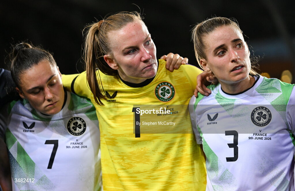 9 June 2026; Jess Ziu, Courtney Brosnan and Chloe Mustaki of Republic of Ireland in the Republic of Ireland huddle after the 2027 FIFA Women’s World Cup Qualifier match between France and Republic of Ireland at Stade des Alpes in Grenoble, France. Photo by Stephen McCarthy/Sportsfile