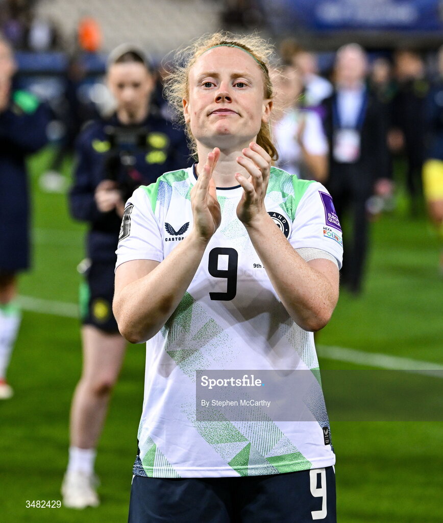 9 June 2026; Amber Barrett of Republic of Ireland acknowledges her side's supporters after the 2027 FIFA Women’s World Cup Qualifier match between France and Republic of Ireland at Stade des Alpes in Grenoble, France. Photo by Stephen McCarthy/Sportsfile